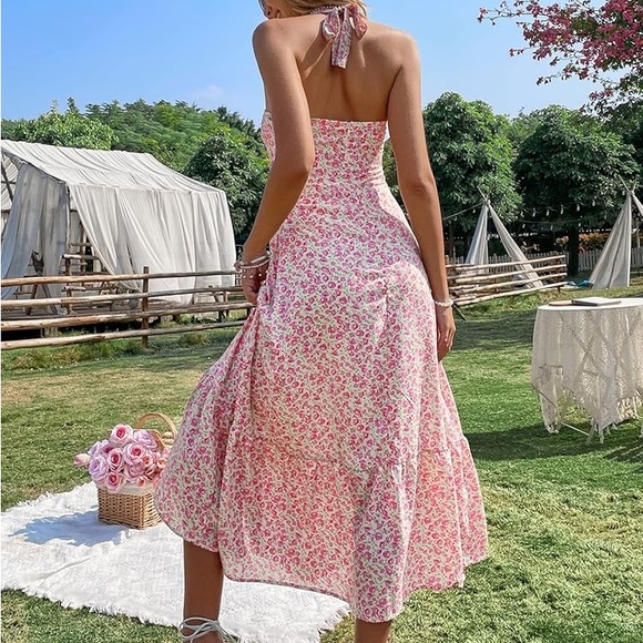 Women's Floral Print Ruched Bust Sleeveless Halter Neck A Line Dress - Picture 4 of 8